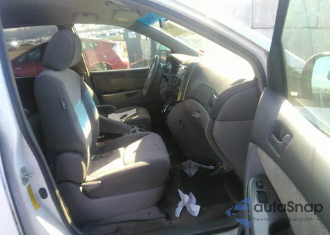 2007 Toyota Sienna Le из США, поврежденный, VIN 5TDZK23C47S085340